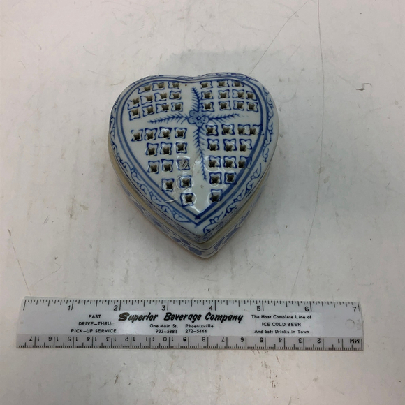 Vintage Asian Trinket Box - Picture 6 of 10